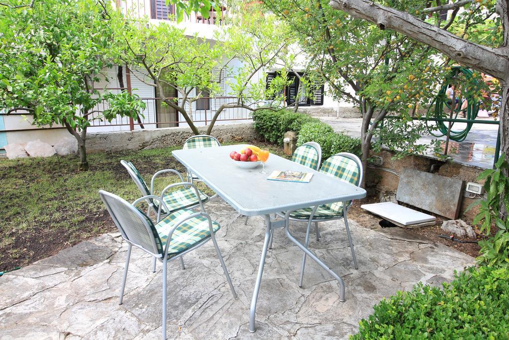 Apartments Lavanda Primosten Exterior photo