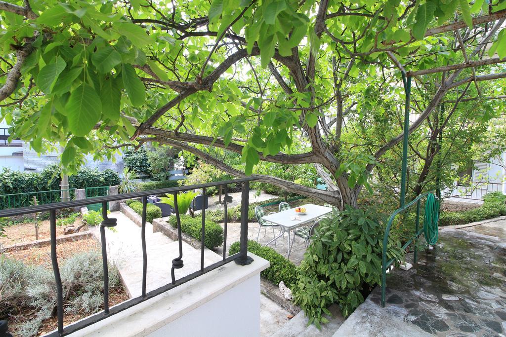 Apartments Lavanda Primosten Exterior photo